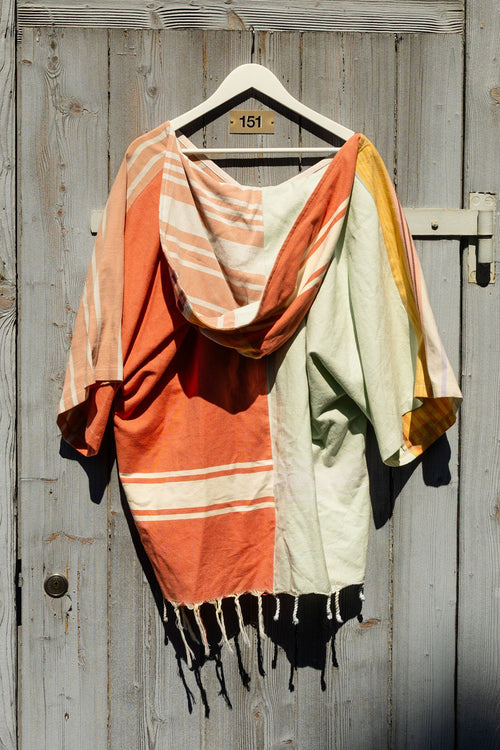 Volaare x Rework Poncho 02 – Unikat